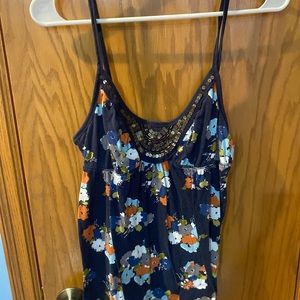 Medium Hollister tank